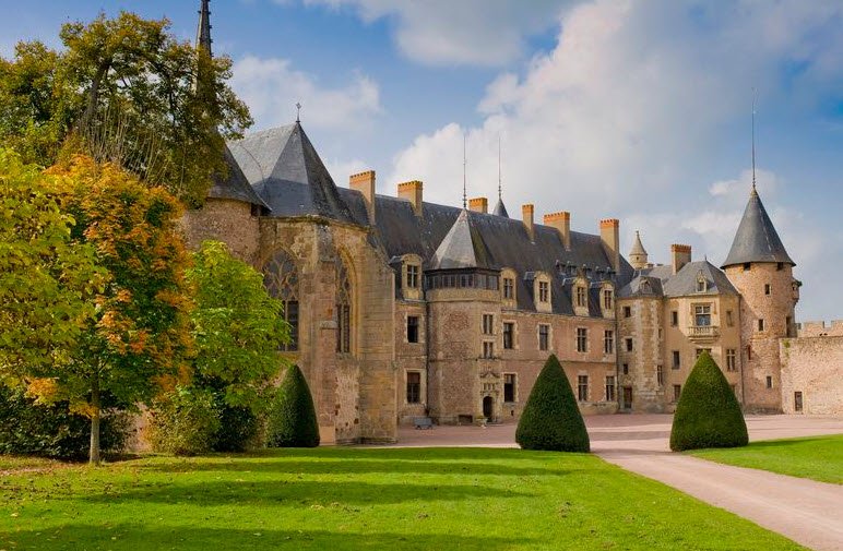 Lapalisse , , France